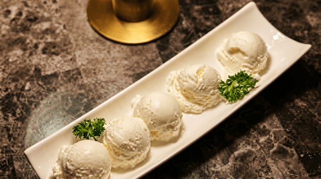 Plain Yogourt.